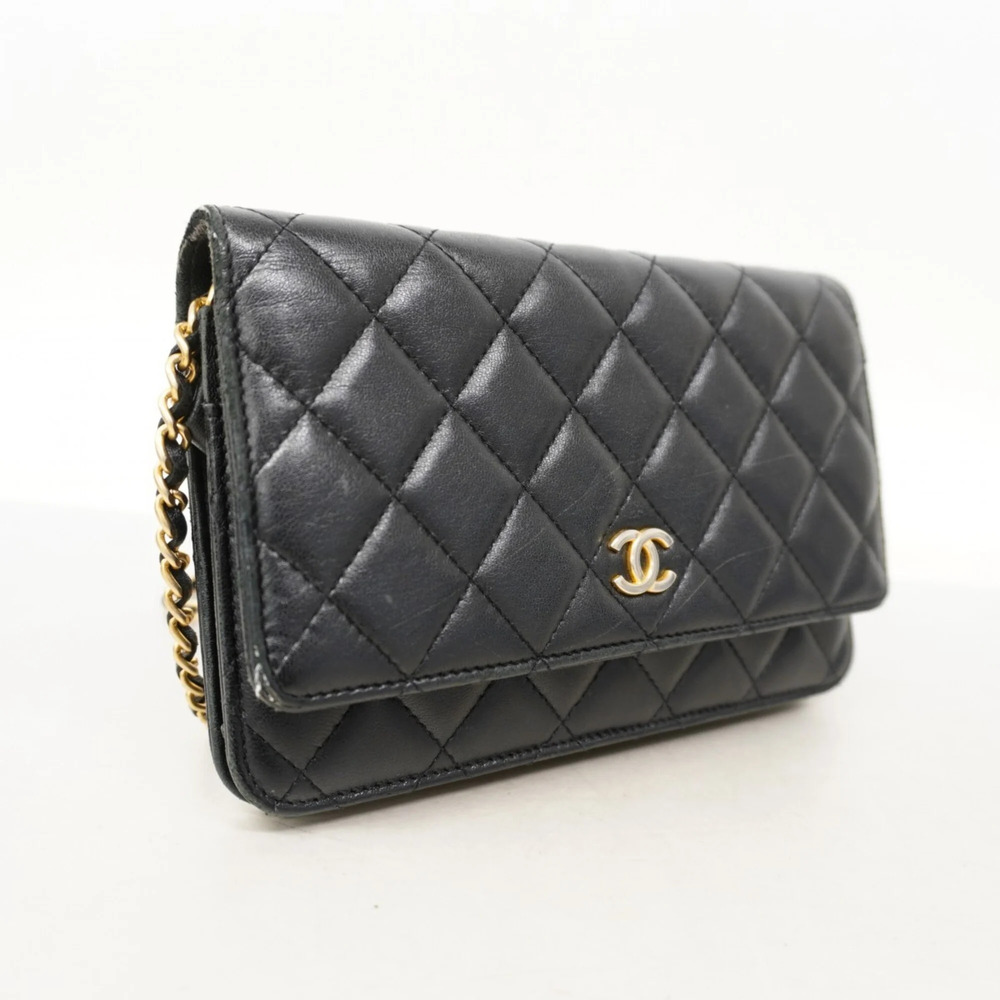CHANEL Black Lambskin Leather Wallet - Picture 2 of 11
